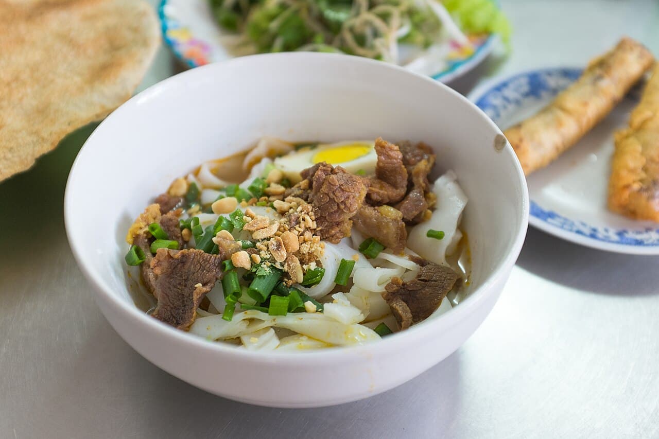 ダナンのローカルグルメ完全ガイド|名物ベトナム料理・衛生面も安心なおすすめ店